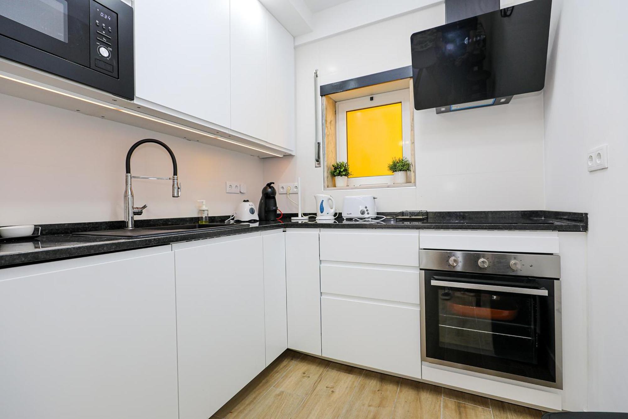 B11 - Beach Way Apartment Lagos Exteriör bild